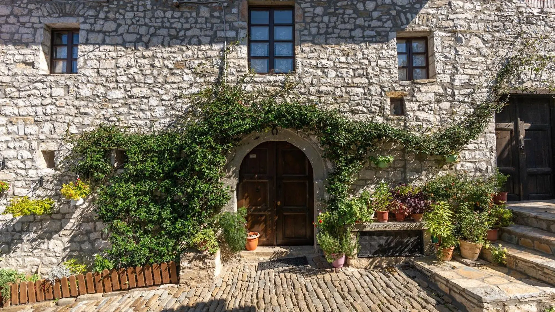Bed & Breakfast The Well House - Unesco Berat